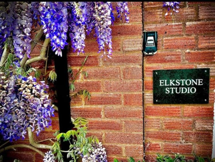 Elkstone Studio Private Hottub Pet Friendly Malvern Exterior foto